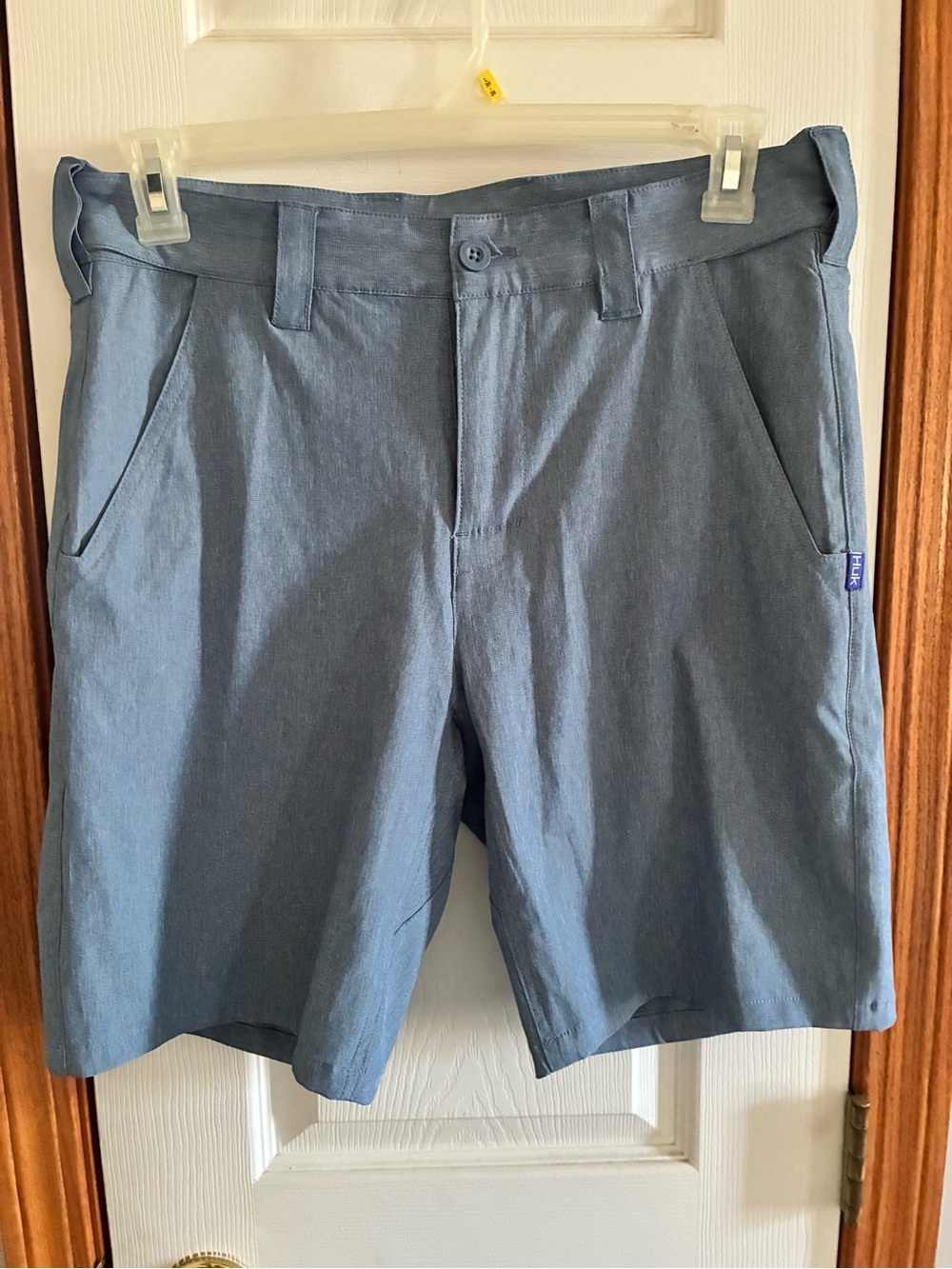 Men's Huk Performance Fabrics Blue-Gray Shorts- size Medium